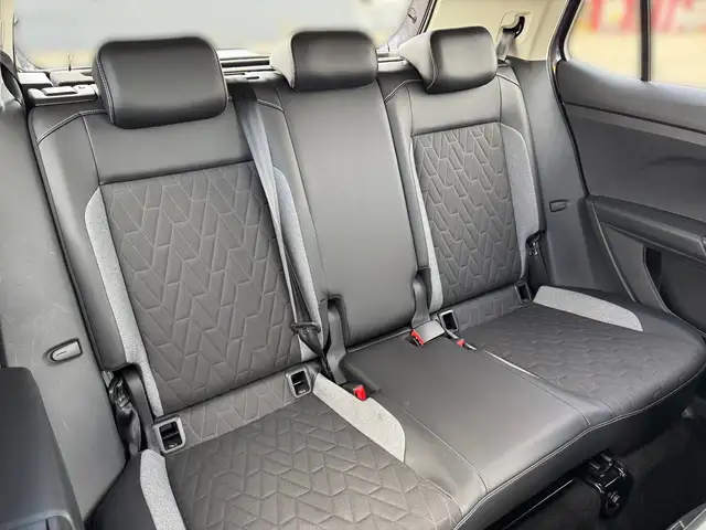 Volkswagen T-Cross view 11