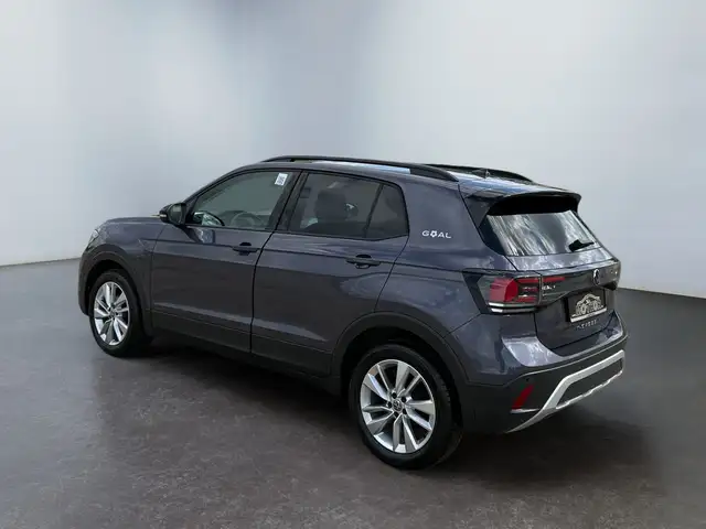 Volkswagen T-Cross view 4