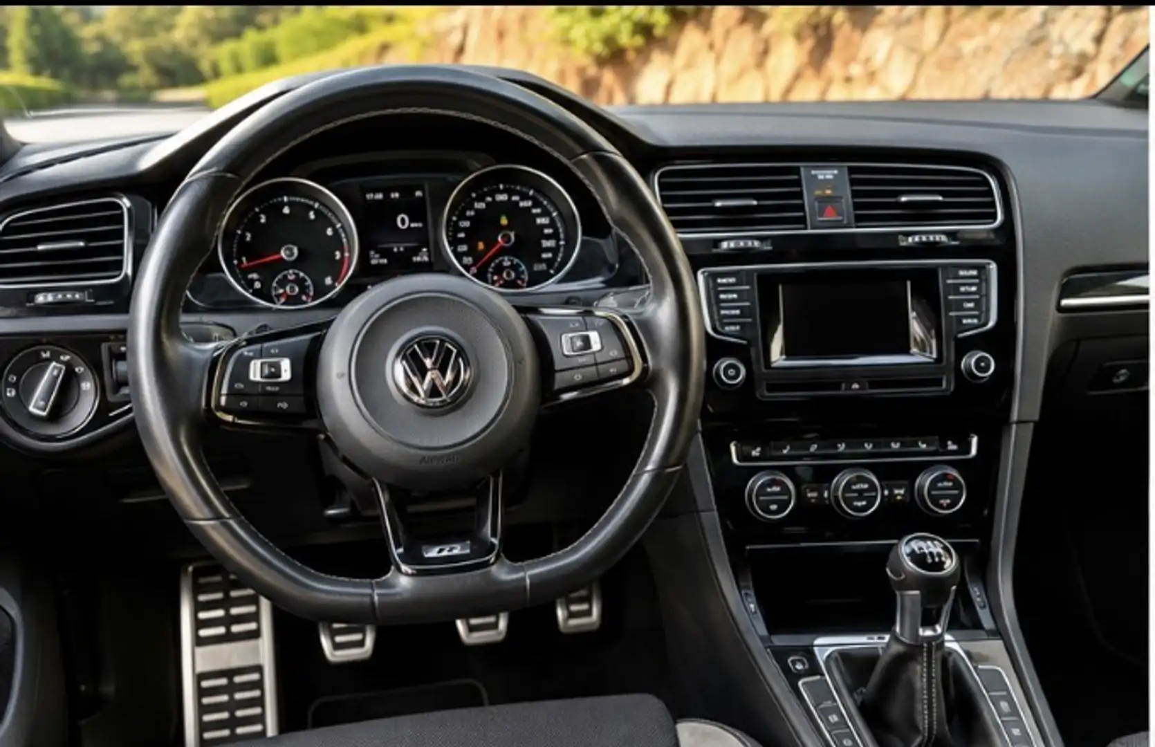 Volkswagen Golf 2.0 TSI R 300 Negro - 2