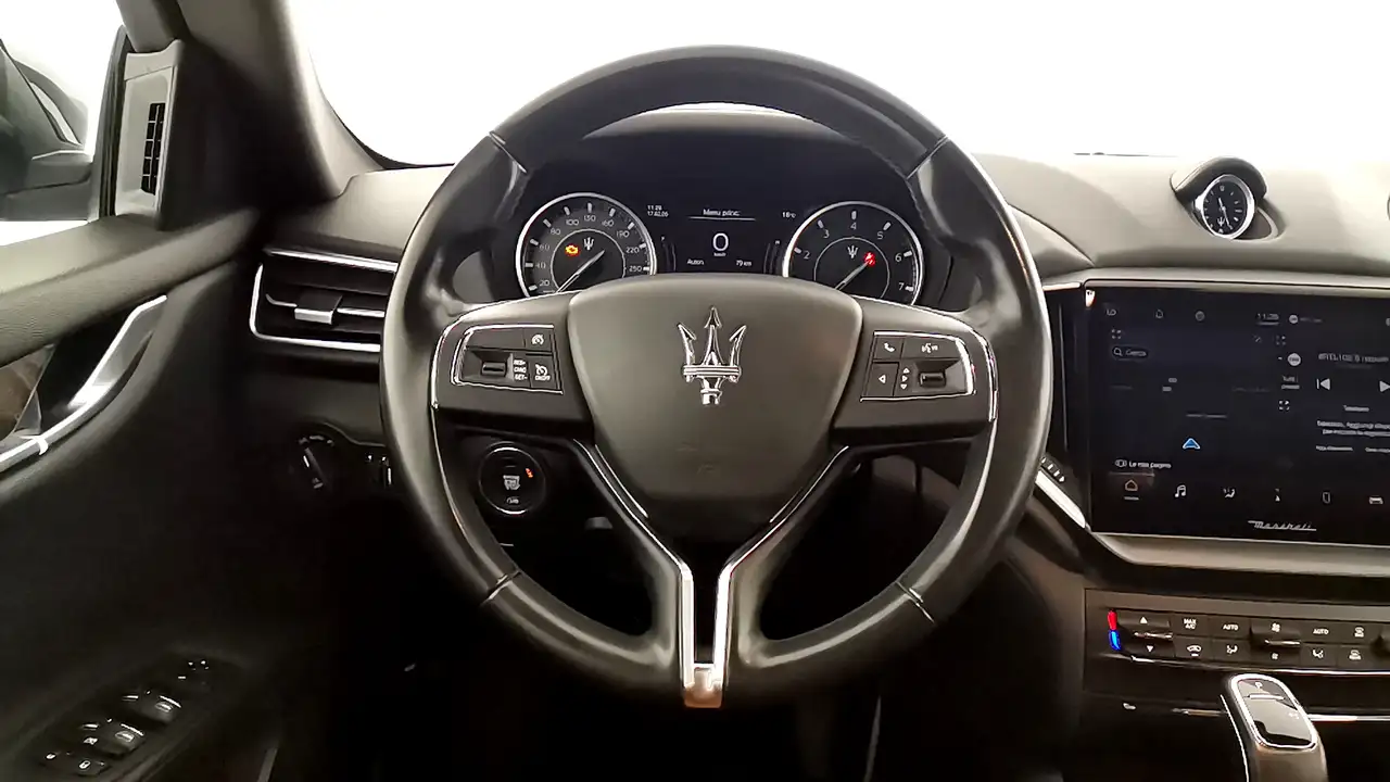 Maserati Ghibli 2021 — фото 13