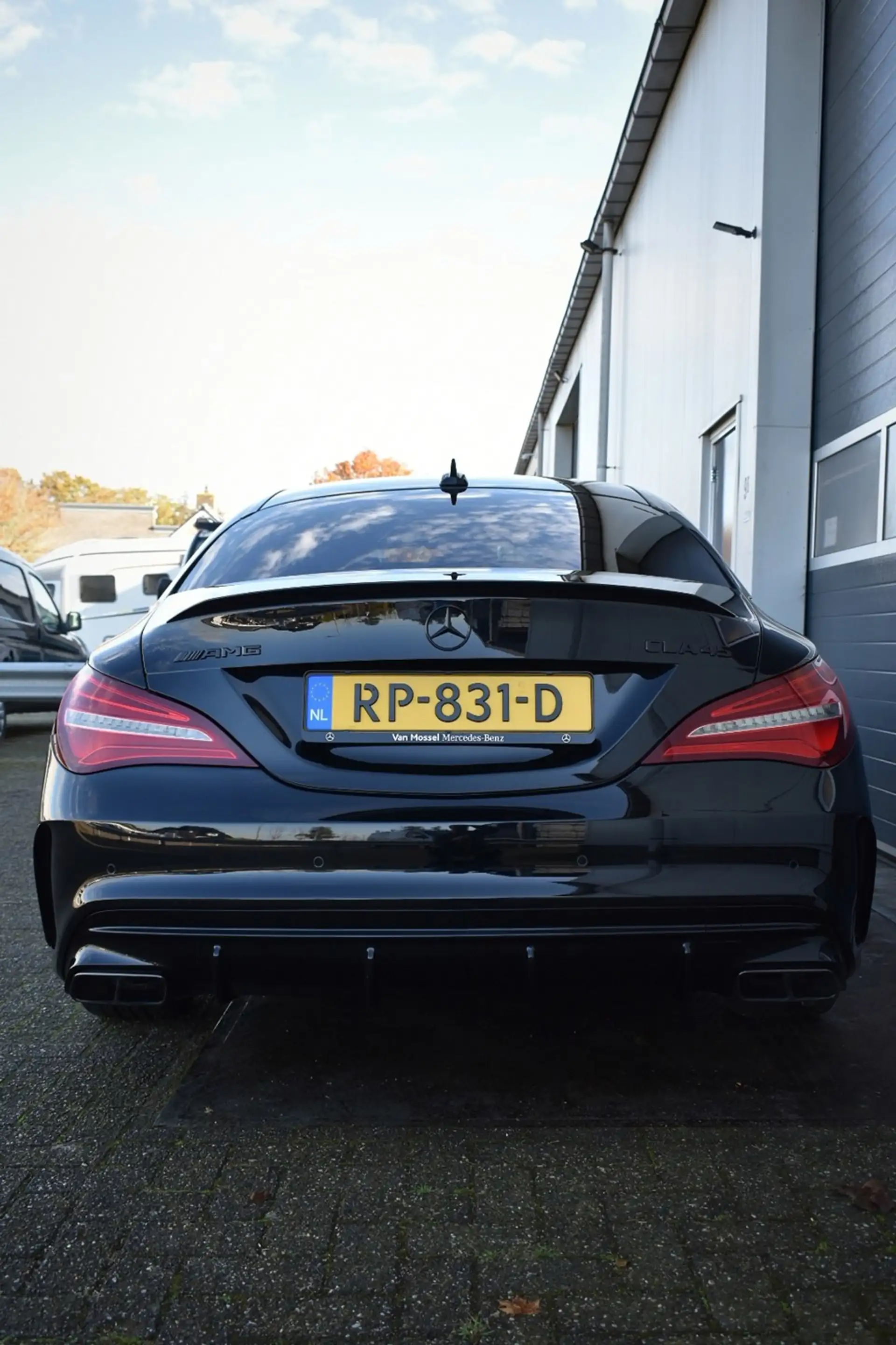 Mercedes-Benz CLA 45 AMG 4MATIC — photo 4