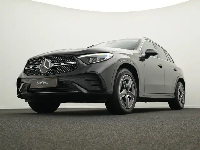 Mercedes-Benz 300 view 10