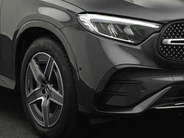 Mercedes-Benz 300 view 9