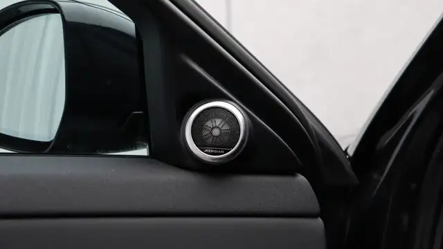 Land Rover Range Rover Evoque view 10