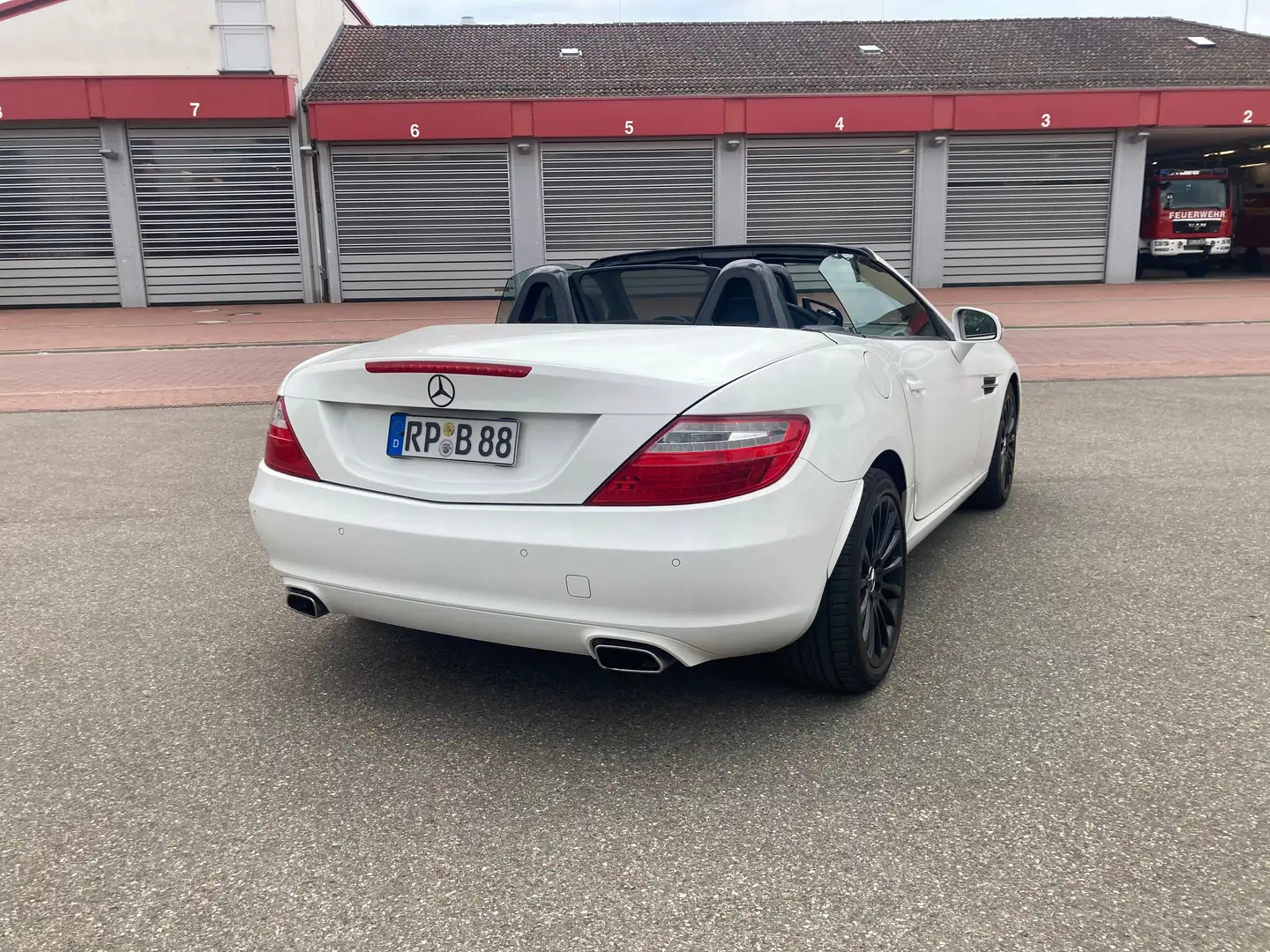 Mercedes-Benz SLK 200 Weiß - 2