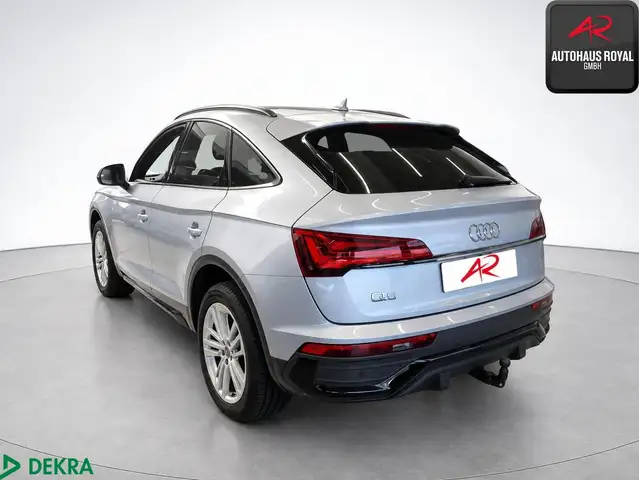 Audi Q5 view 2