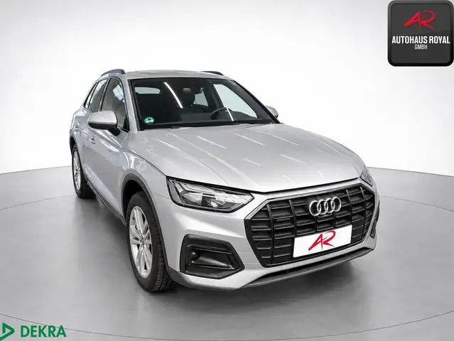 Audi Q5 view 4