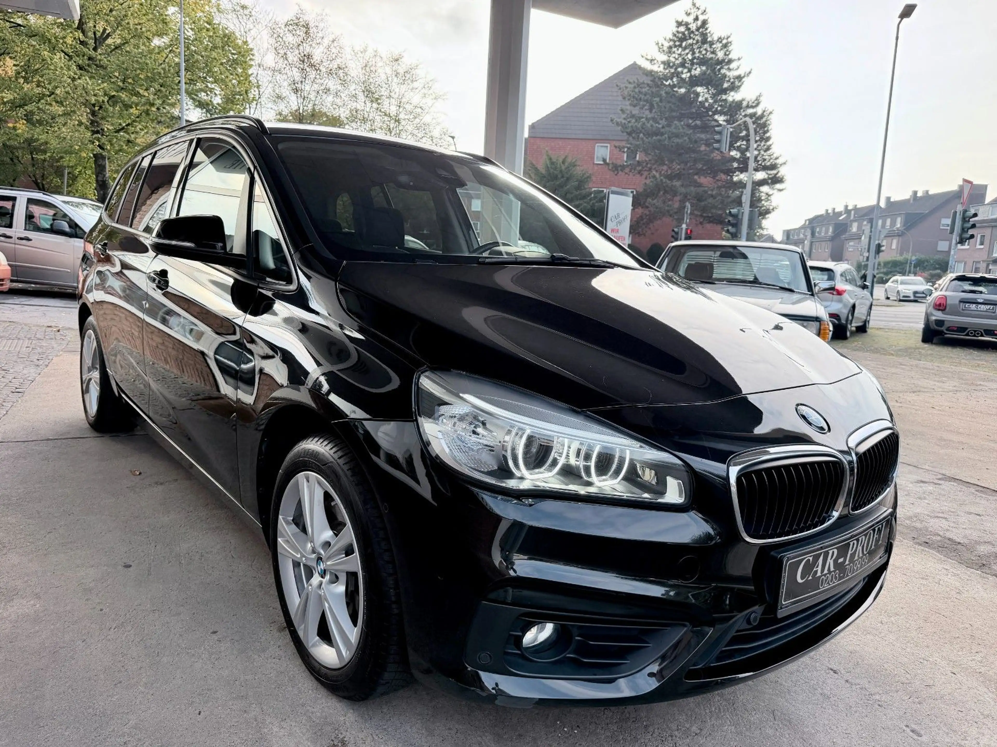 BMW 220 Autom. Sportsitze/LED/Navi/AHK — photo 9