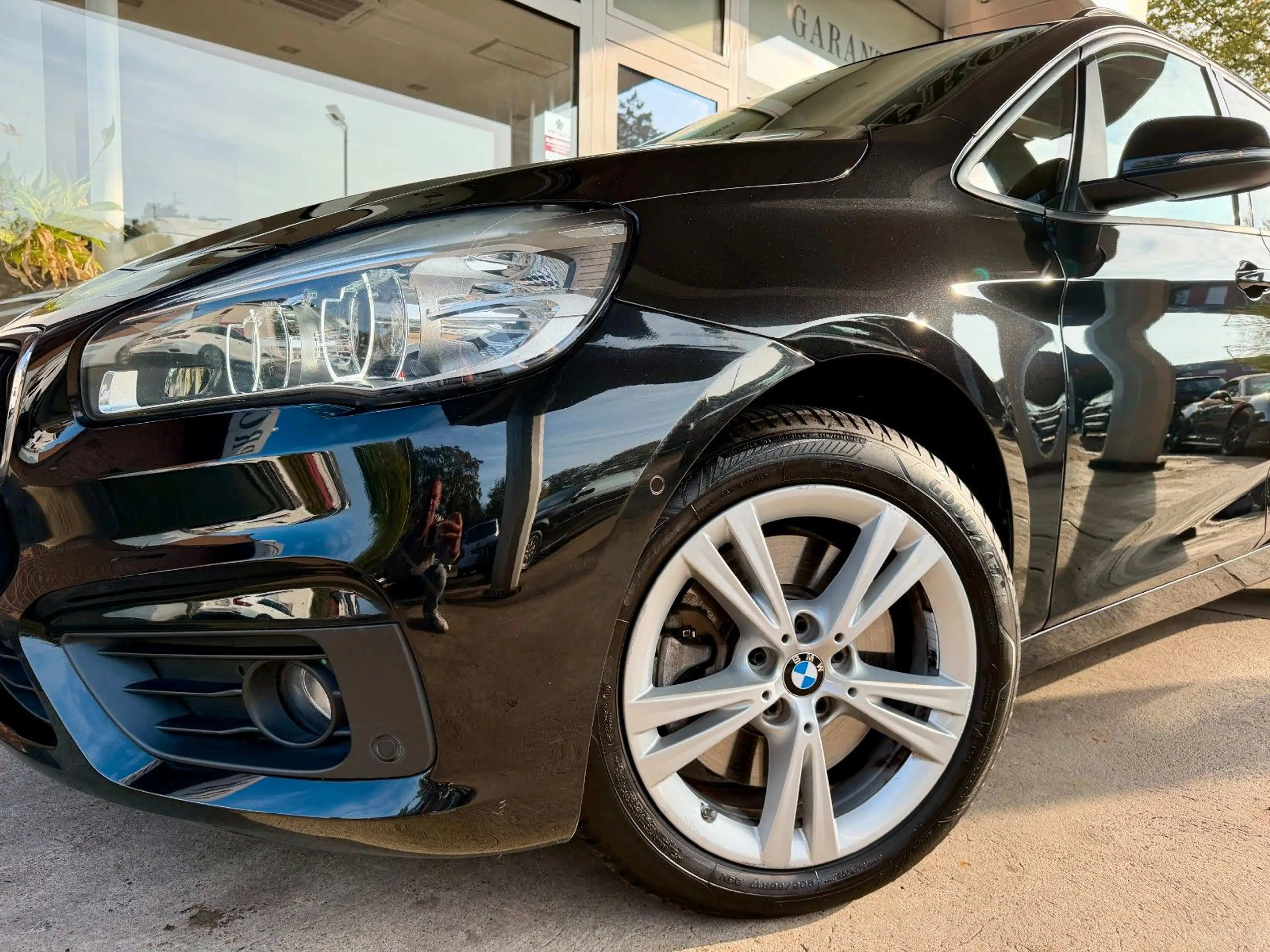 BMW 220 Autom. Sportsitze/LED/Navi/AHK — photo 4