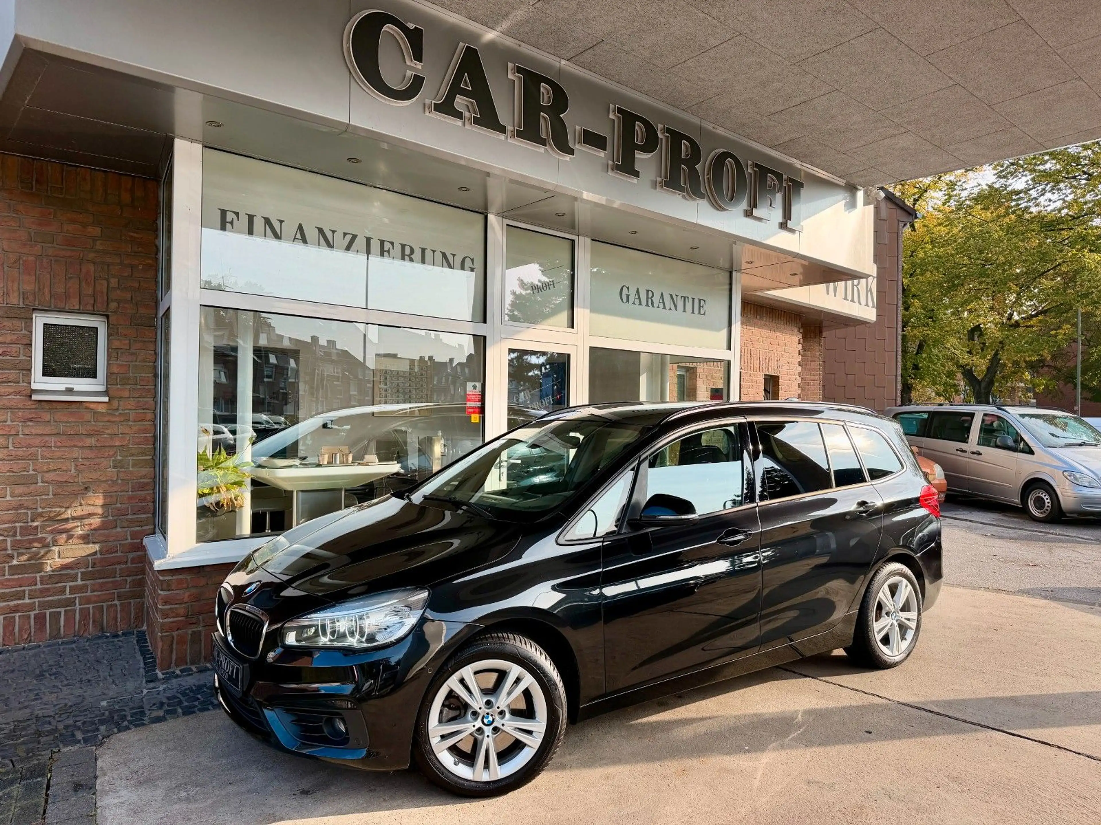 BMW 220 Autom. Sportsitze/LED/Navi/AHK