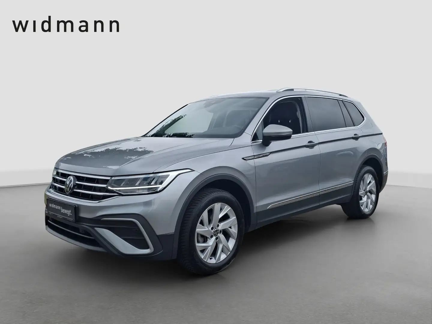 Volkswagen Tiguan Allspace Life 1.5 TSI 150 PS DSG 7-Sitze AHK Silber - 2
