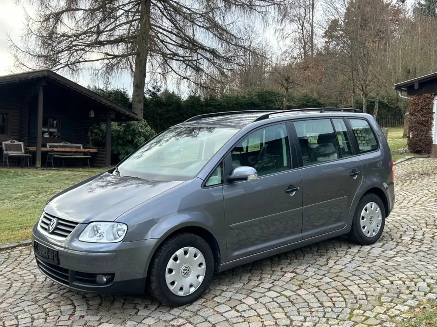 Volkswagen Touran 1,9TDI Conceptline,6Gang,133tkm!!! Grau - 1