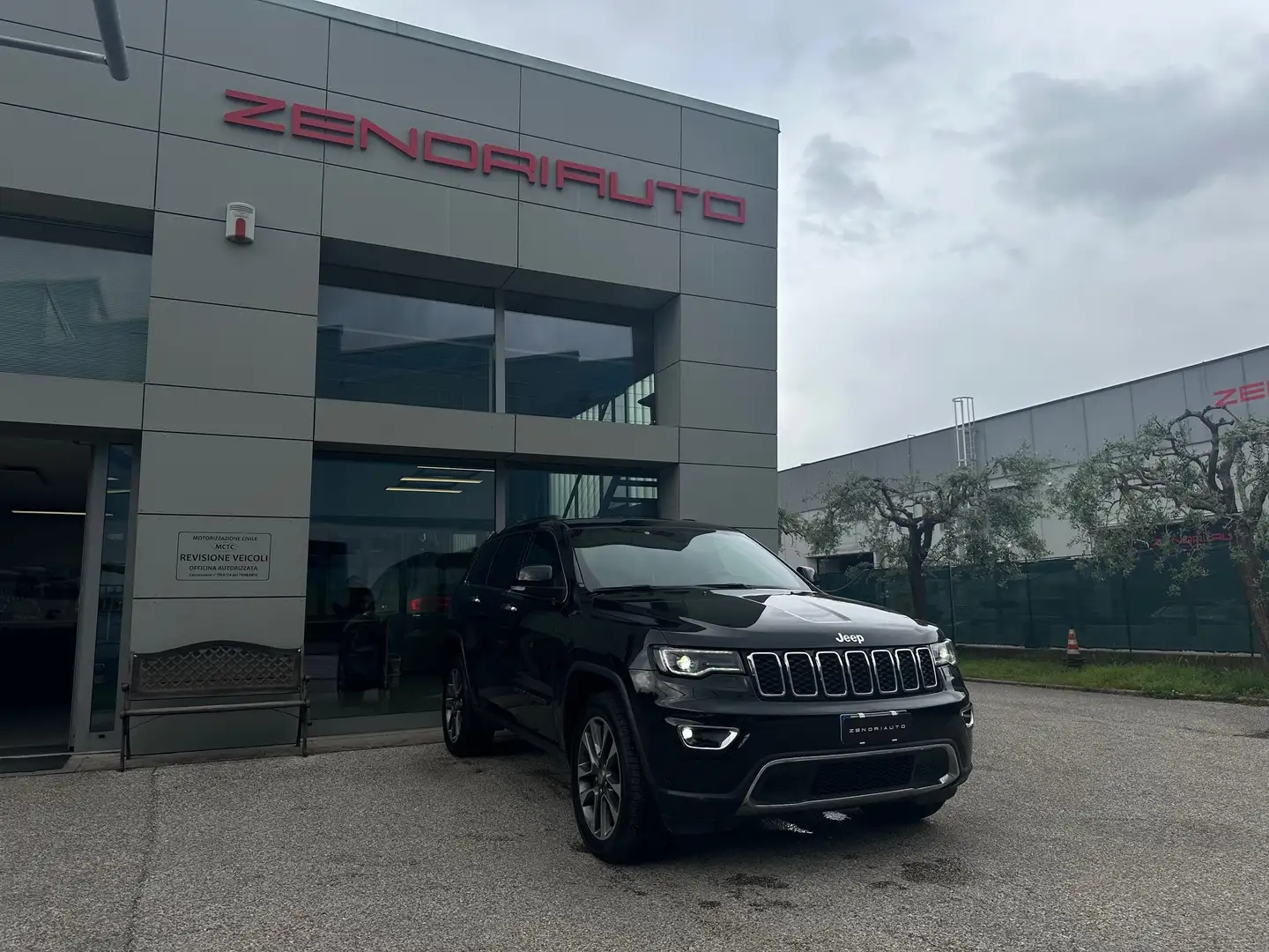 Jeep Grand Cherokee 3.0 V6 Limited 250cv auto my18 Negro - 1