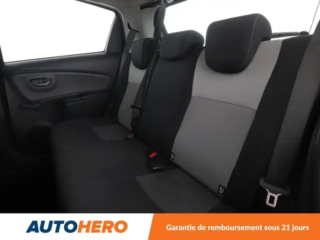 Toyota Yaris view 14