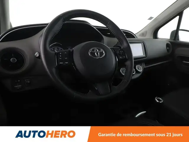 Toyota Yaris view 11