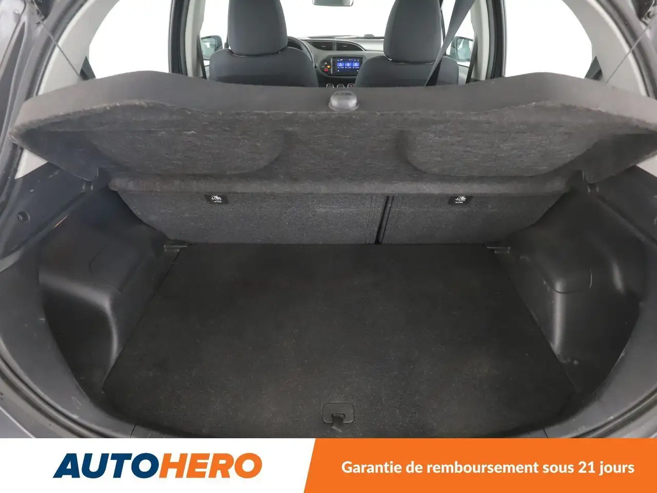 Toyota Yaris Yaris — photo 17