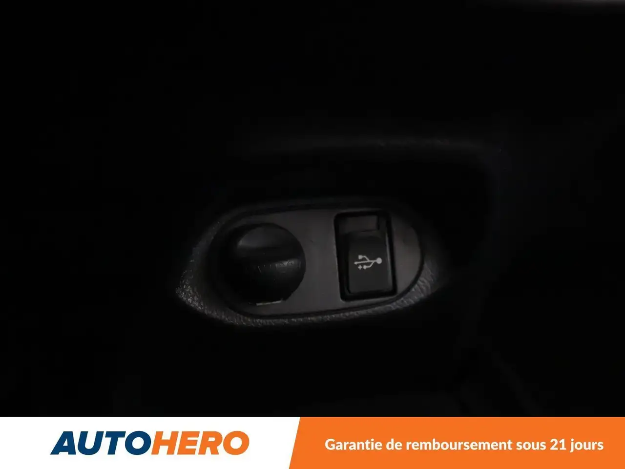 Toyota Yaris Yaris — photo 27