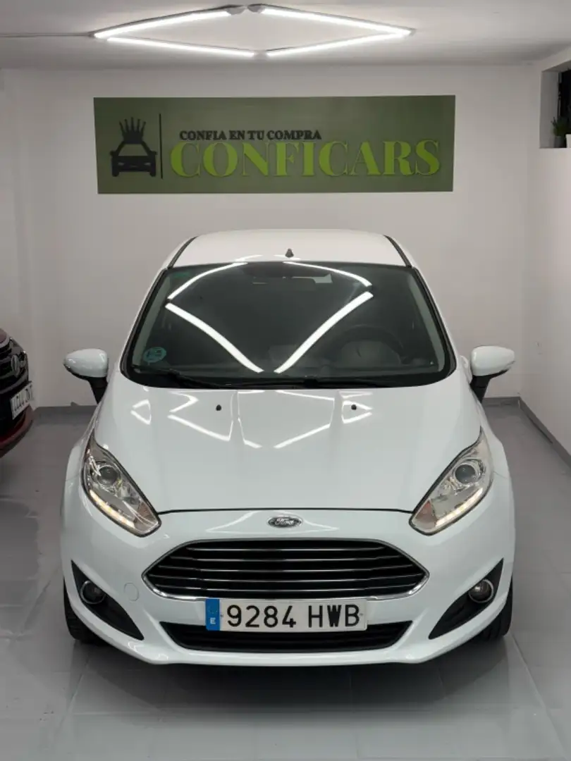 Ford Fiesta 1.0 EcoB. Titanium Auto-S&S 125 Blanco - 2