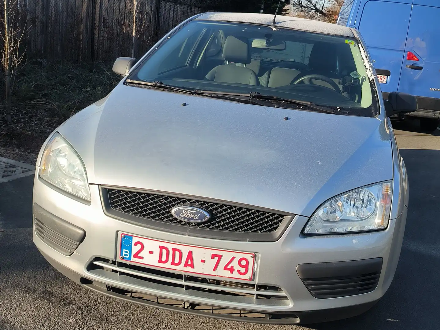 Ford Focus Gris - 1