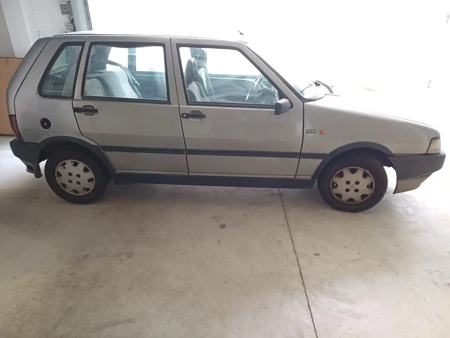 Fiat Uno Uno 5p 1.1 SX 60cv Gris - 1