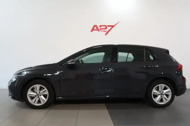 Volkswagen Golf view 3