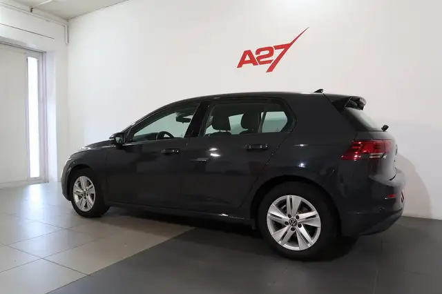Volkswagen Golf view 21
