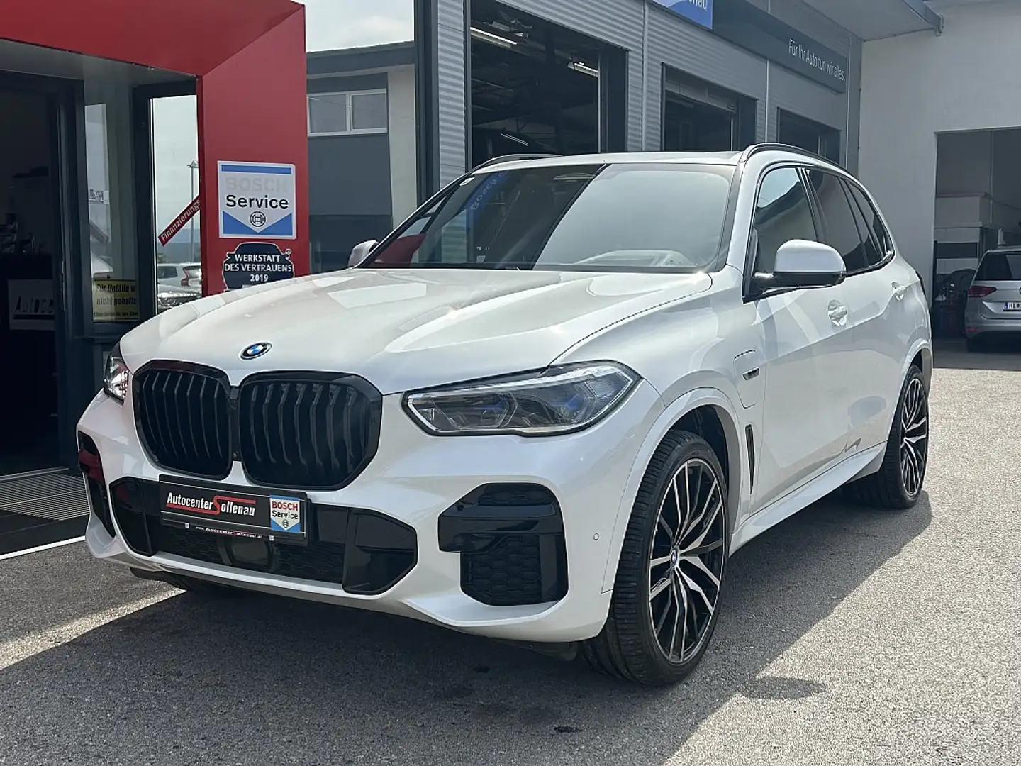 BMW X5 xDrive45e PHEV Aut. Weiß - 1