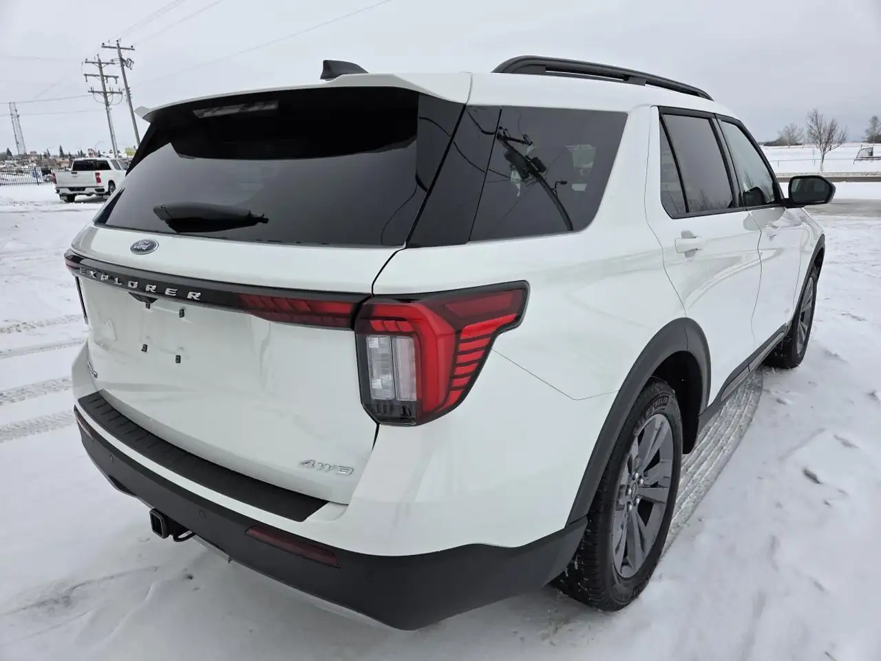 Ford Explorer снимка Ford Explorer