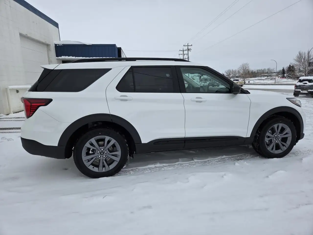 Ford Explorer снимка Ford Explorer