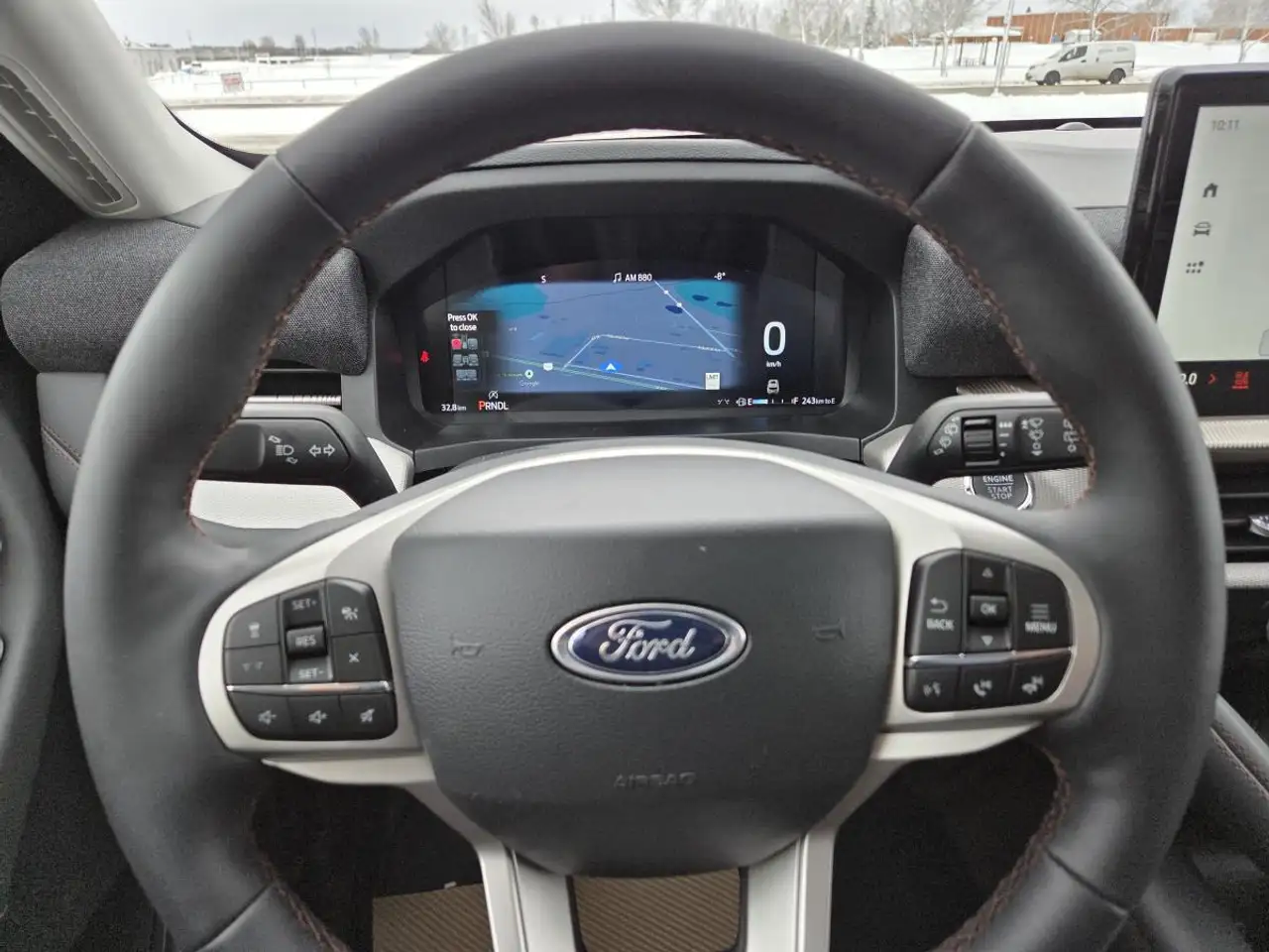 Ford Explorer снимка Ford Explorer