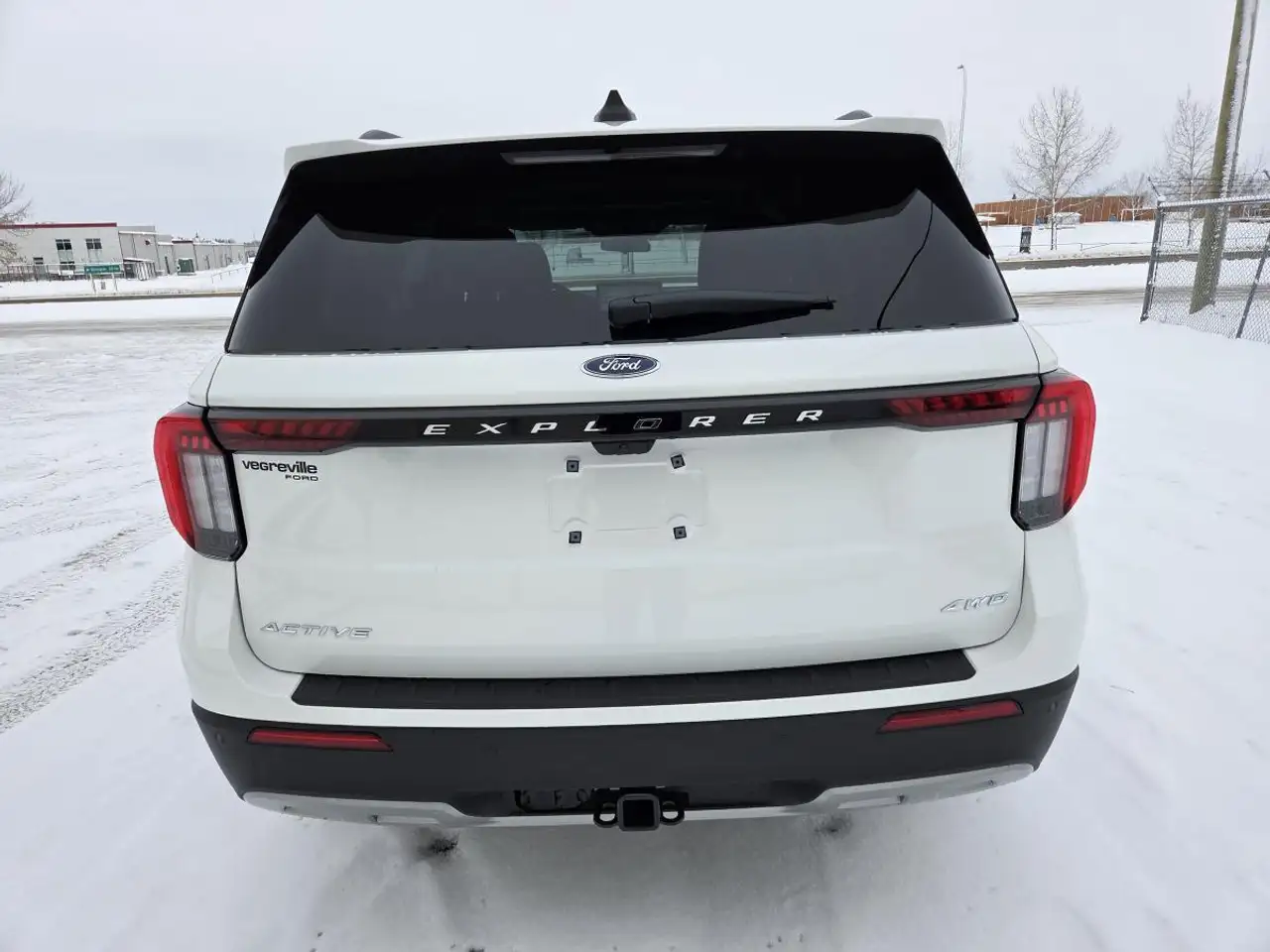 Ford Explorer снимка Ford Explorer