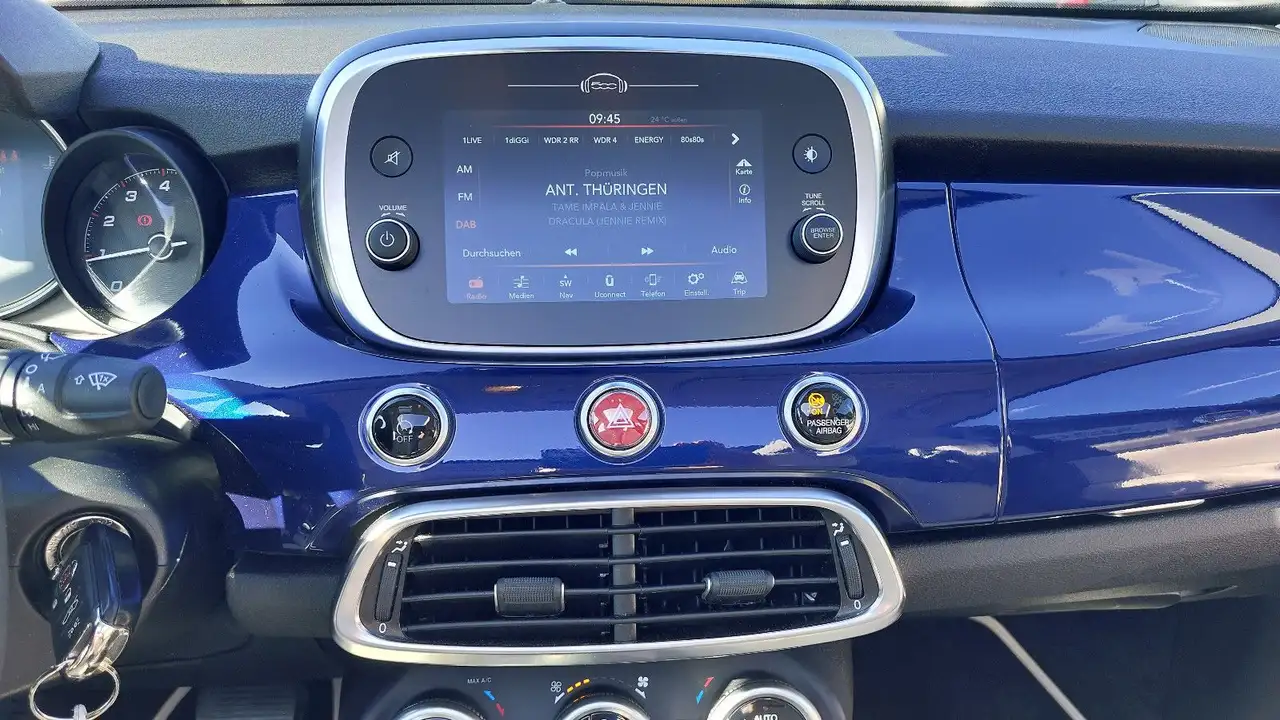 Fiat 500 X Yacht Club Capri Automatik/Assistenzsysteme, миниатюра 9