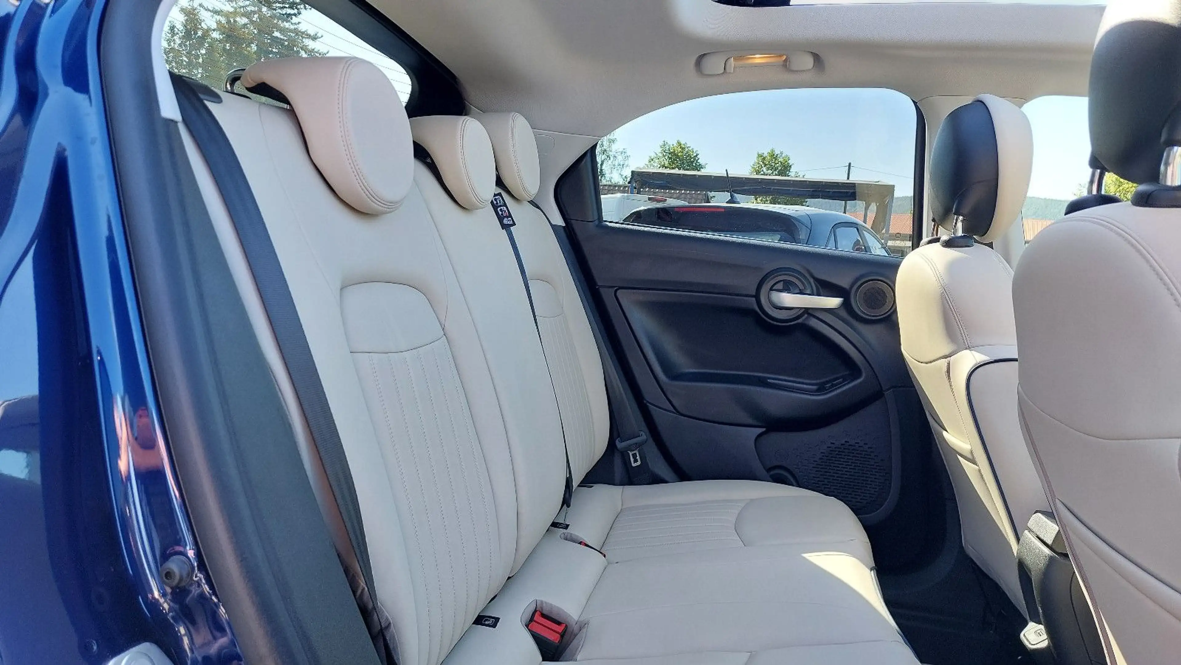 Fiat 500X Yacht Club Capri Automatik/Assistenzsysteme — photo 18