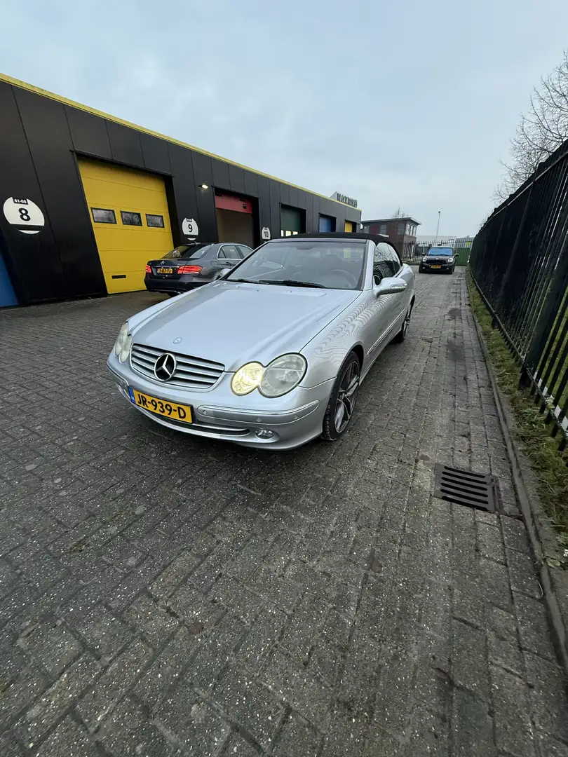 Mercedes-Benz CLK 200 K. Avantgarde Grijs - 2