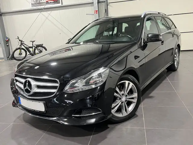 Mercedes-Benz E 250 CGI T Automatik *Navi*AHK*Leder*Tempomat*