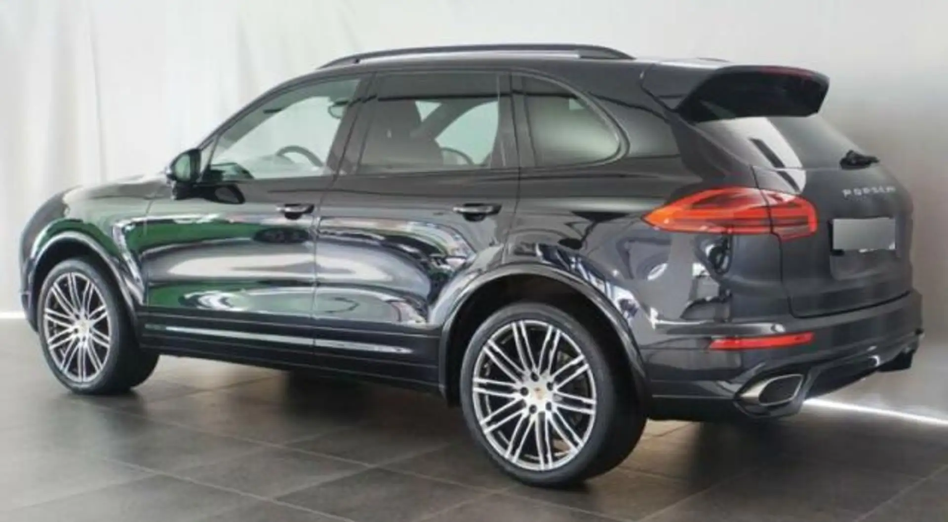 Porsche Cayenne Diesel Aut. Negro - 2