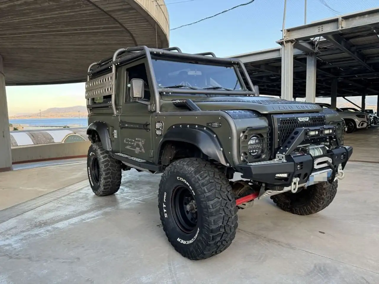 Land Rover Defender 90 2.4 Soft top N1 Roll Cage Esterno, foto 2