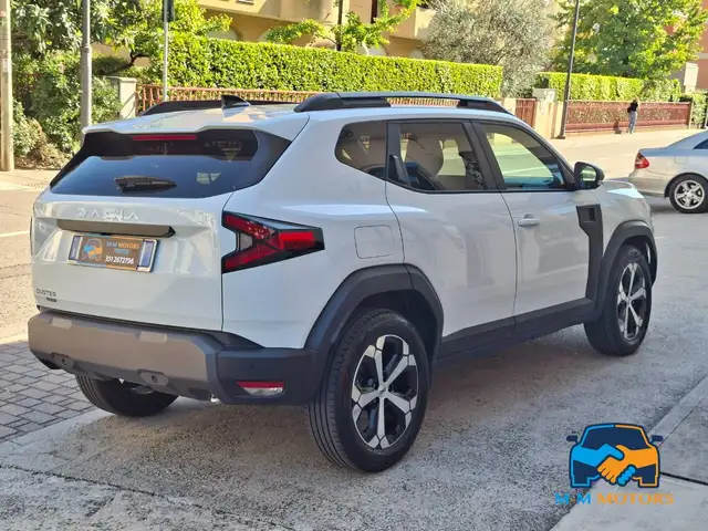 Dacia Duster view 8