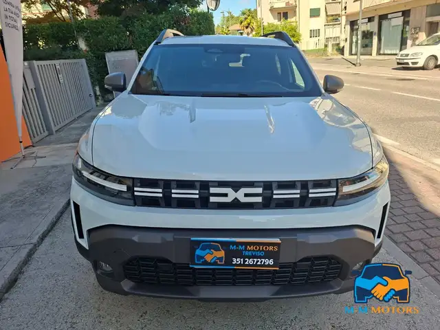 Dacia Duster view 2