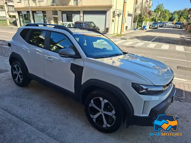 Dacia Duster view 3