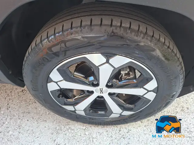 Dacia Duster view 9