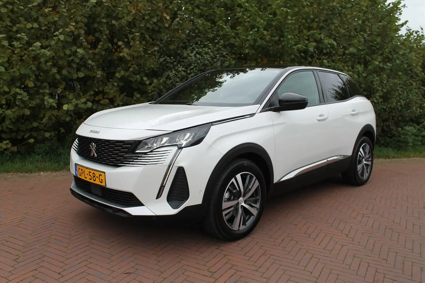 Peugeot 3008 1.2 PureTech 130pk EAT8 Allure Pack Business Blanc - 1