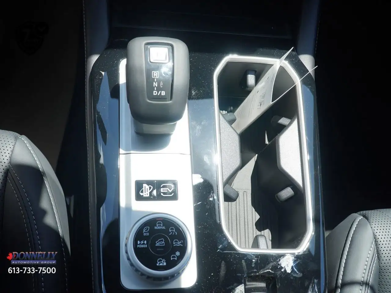 Mitsubishi Outlander снимка Mitsubishi Outlander