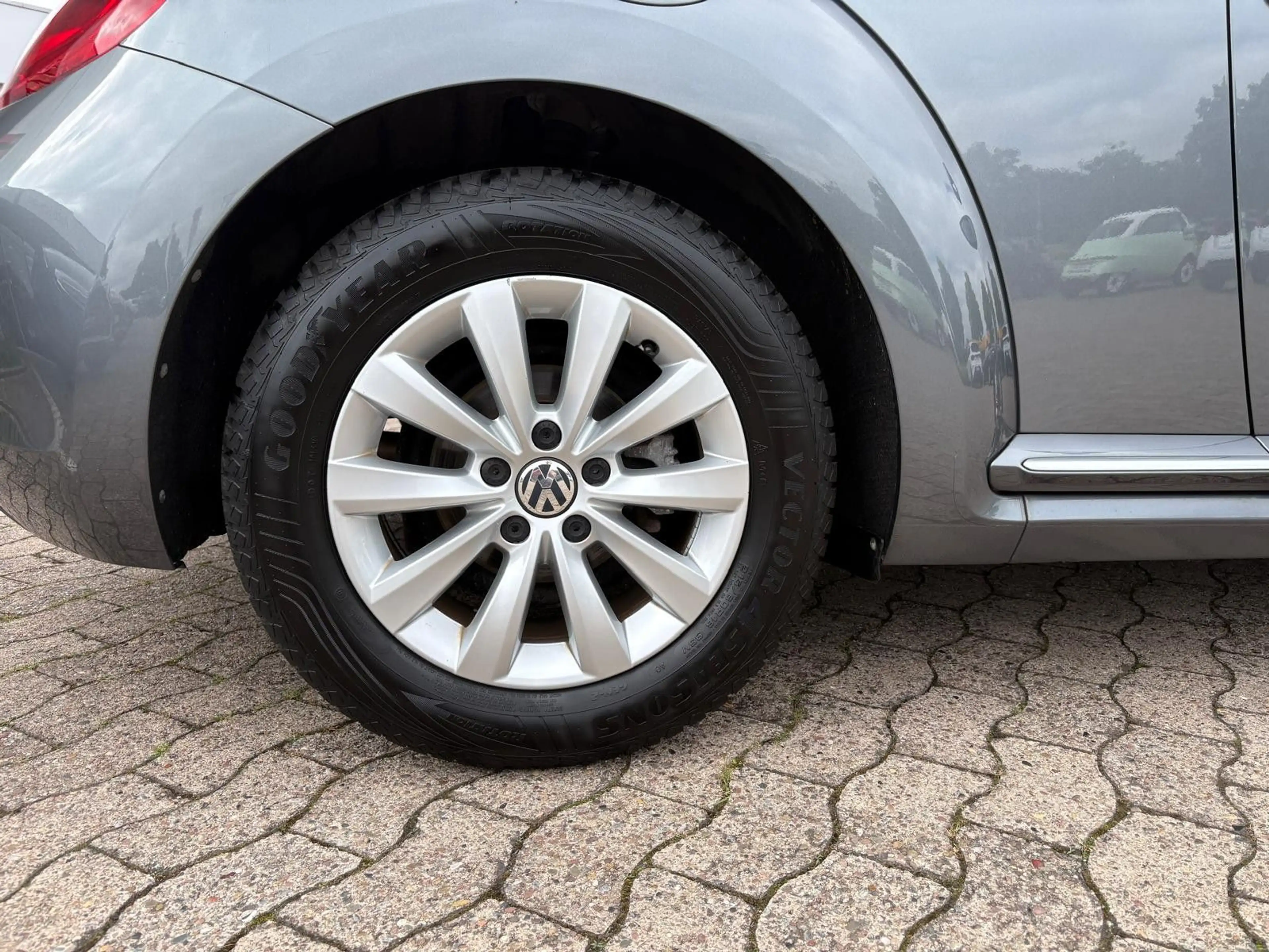 Volkswagen Beetle Lim. Design — photo 5