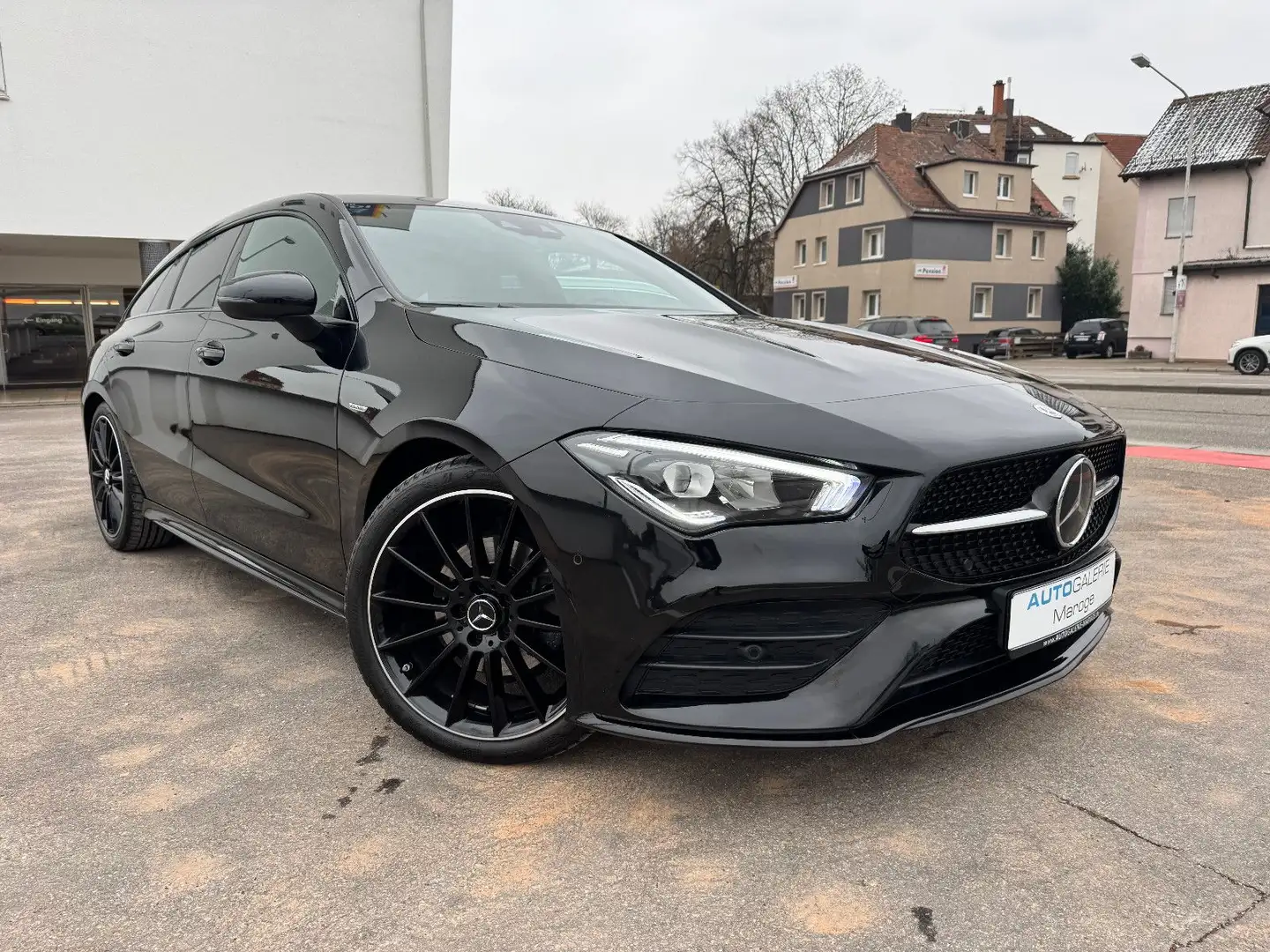 Mercedes-Benz CLA 200 CLA 200 d 4M EDITION 2020 AMG LINE PANO/AHK/LED Noir - 1