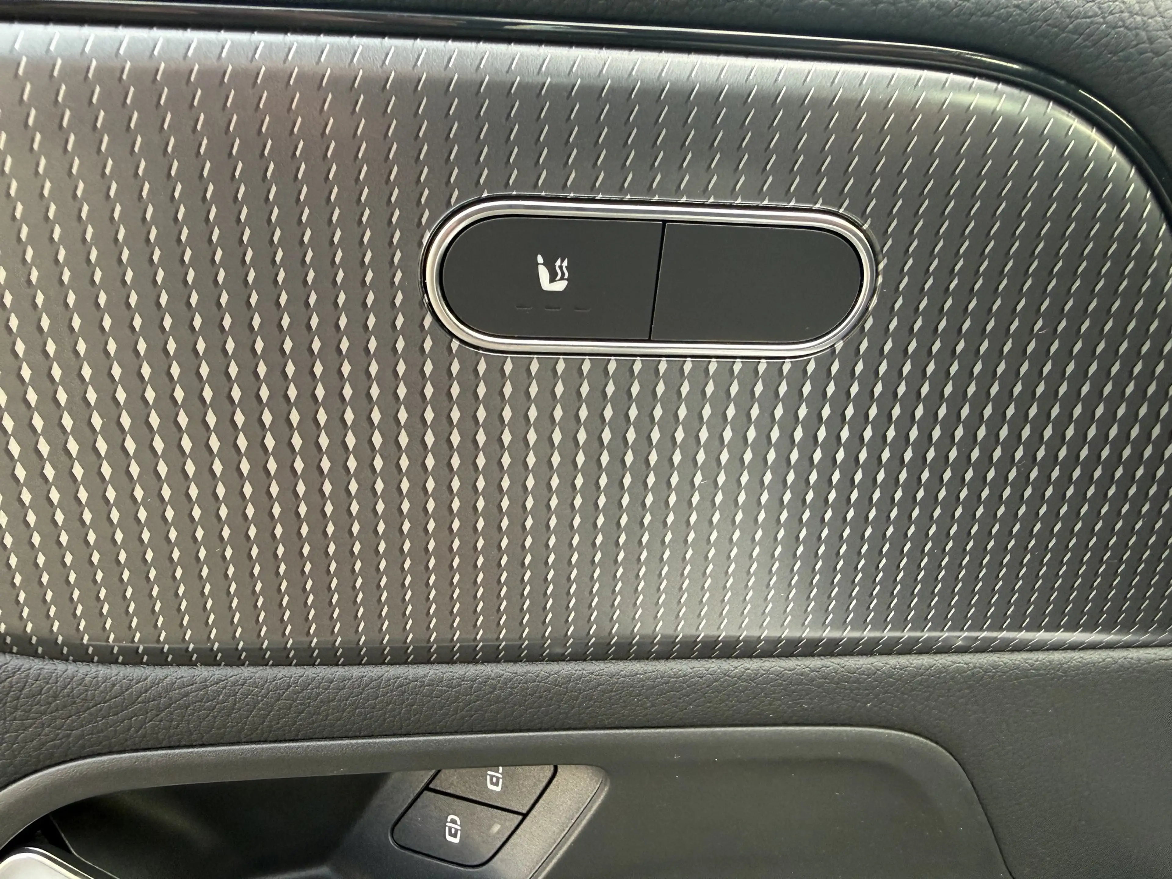Mercedes-Benz B 200 LED+KLIMA+CARPLAY+SITZHEIZUNG+R-KAMERA — photo 11