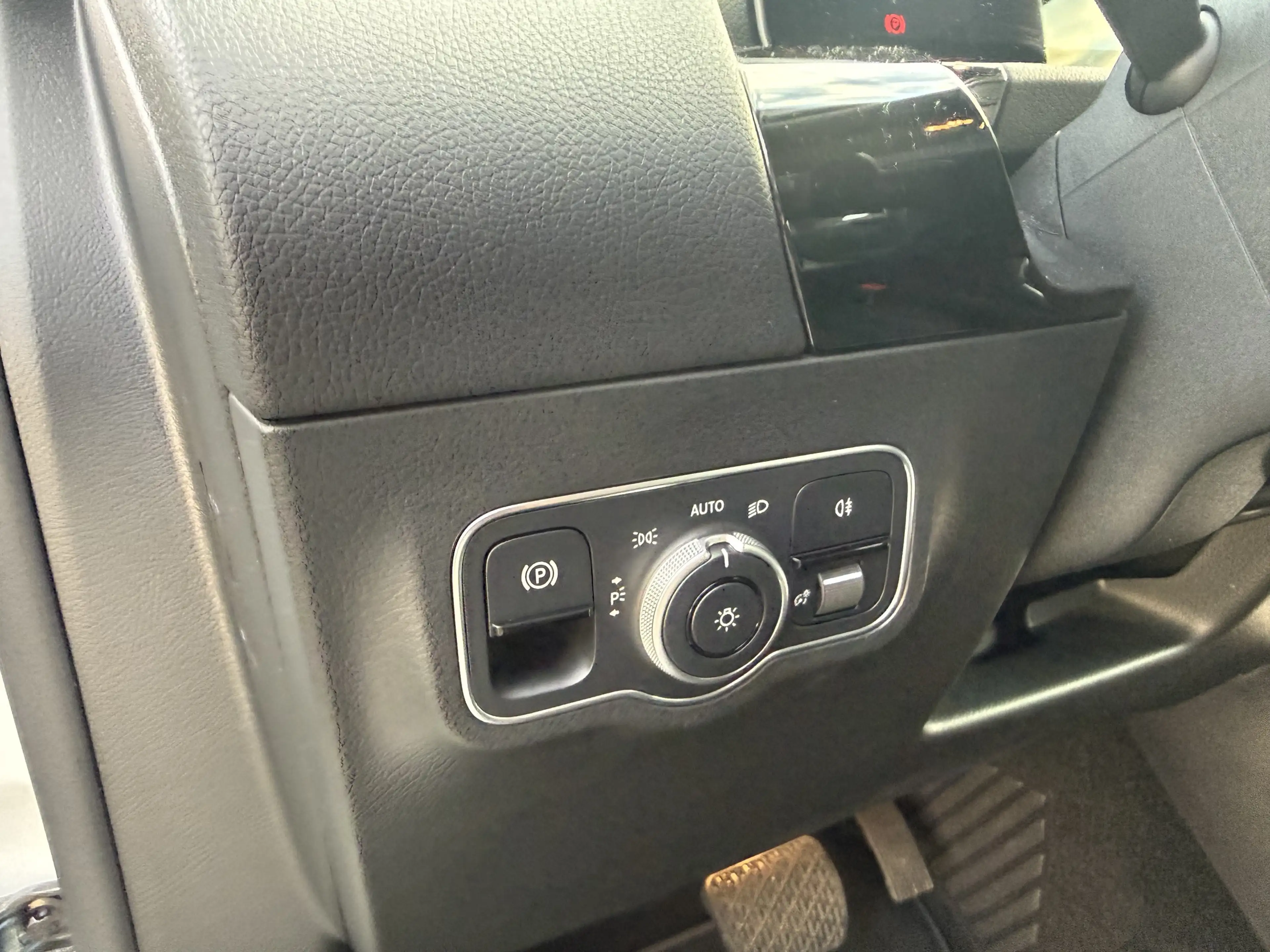 Mercedes-Benz B 200 LED+KLIMA+CARPLAY+SITZHEIZUNG+R-KAMERA — photo 9