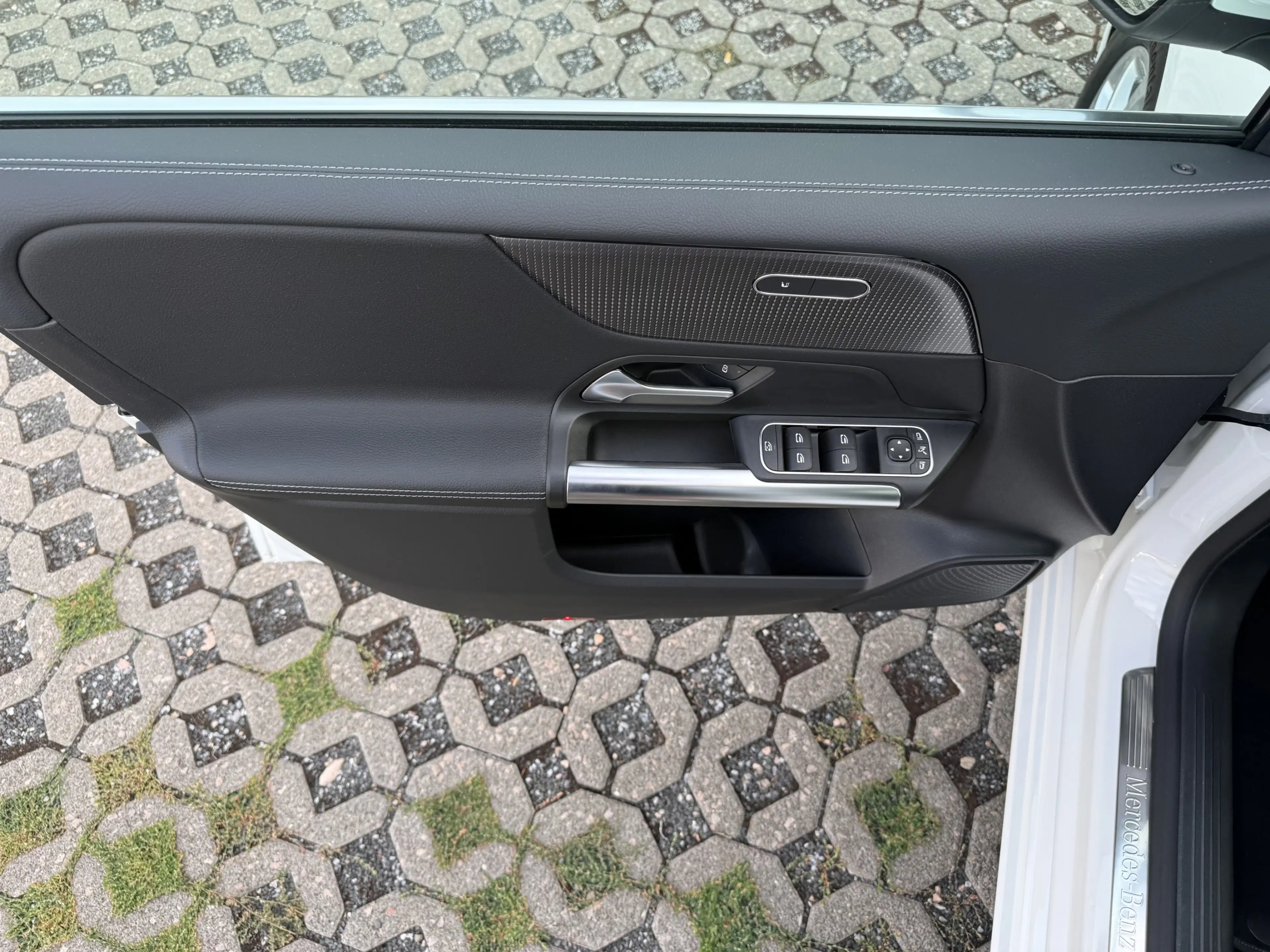 Mercedes-Benz B 200 LED+KLIMA+CARPLAY+SITZHEIZUNG+R-KAMERA — photo 10