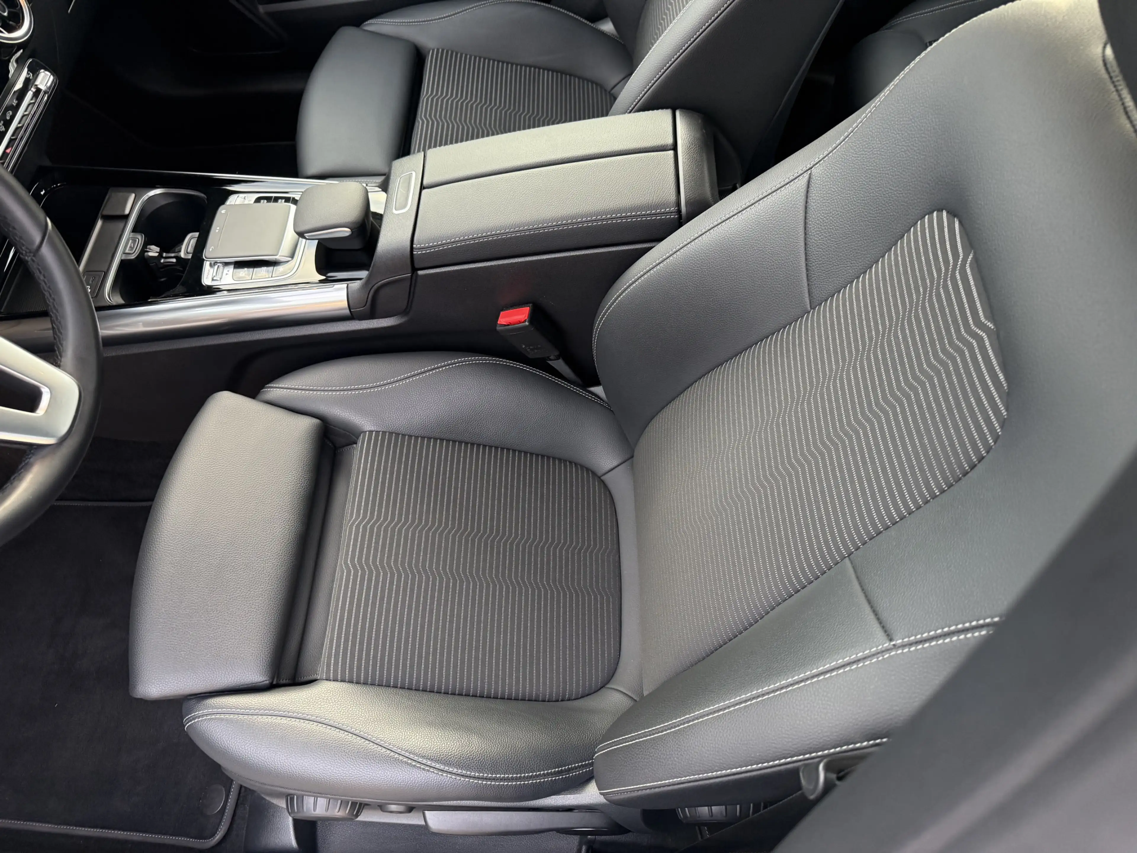 Mercedes-Benz B 200 LED+KLIMA+CARPLAY+SITZHEIZUNG+R-KAMERA — photo 6