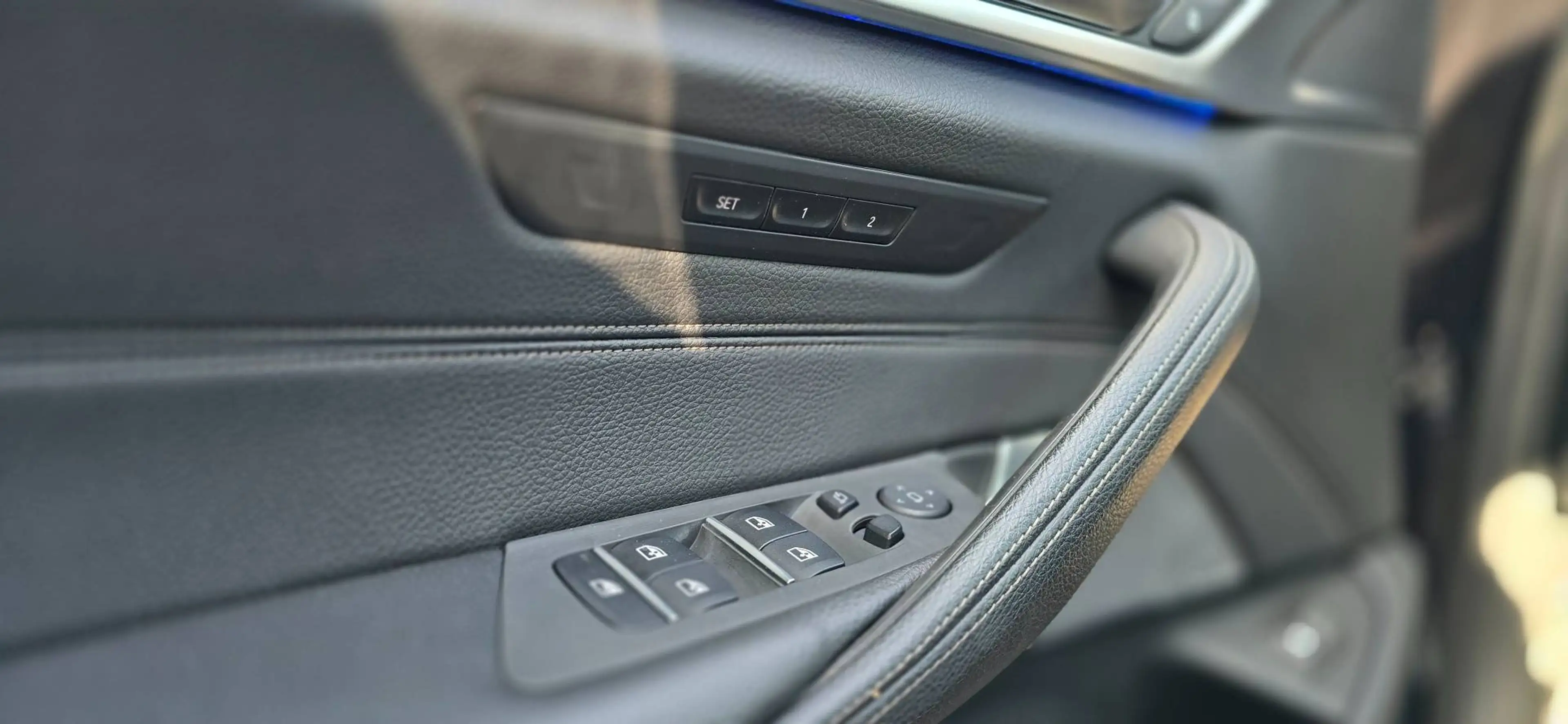 BMW 525 dA M Performance *Bowers&Wilkins/Camera/Garantie* — photo 12